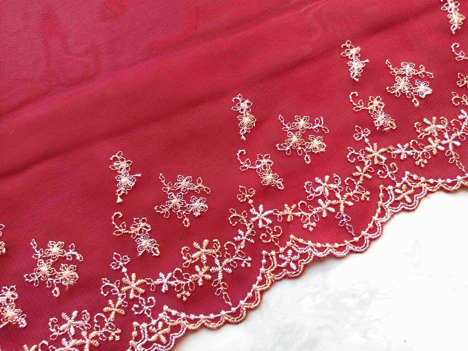 1lfM. Spitzenband Borte Bordüre Stickerei Georgette Stoff Rot Bordeaux Lace 19cm